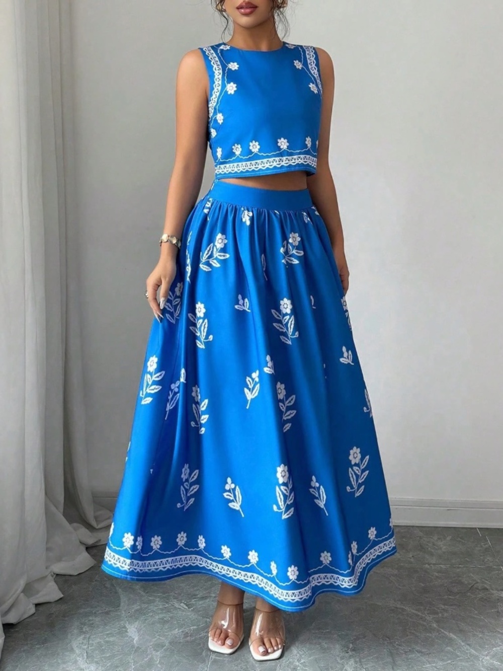 Boho Floral Print Sleeveless Crop Top Maxi Skirt Set - Picture 3 of 7